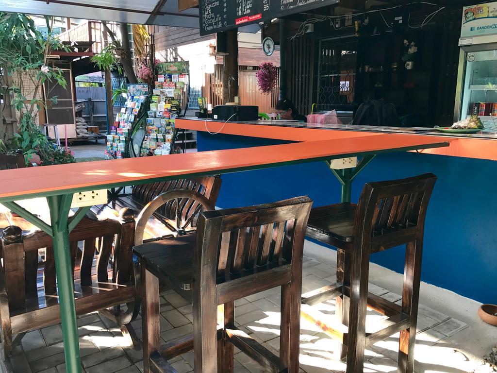 Siriwan Hostel Chiang Mai Bagian luar foto