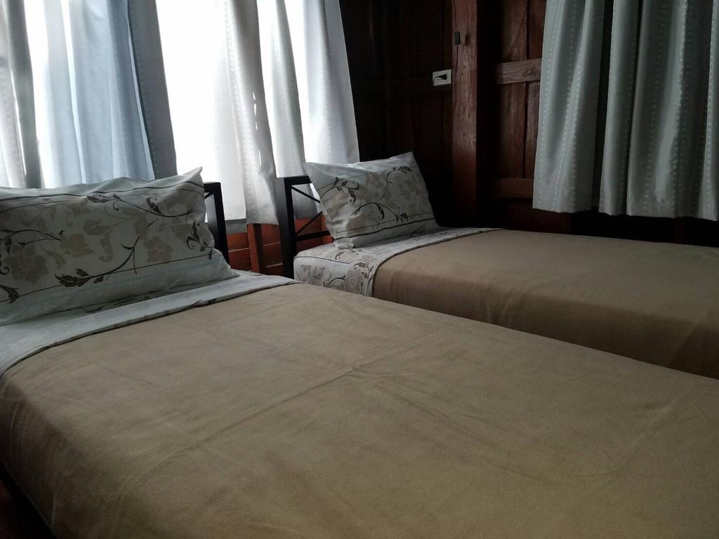 Siriwan Hostel Chiang Mai Bagian luar foto