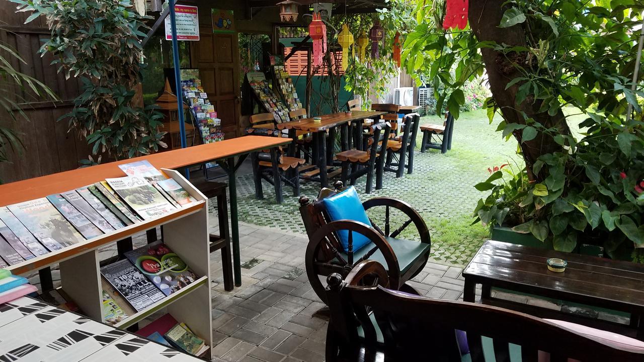 Siriwan Hostel Chiang Mai Bagian luar foto