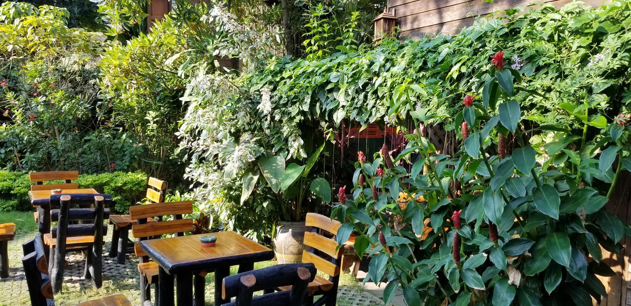 Siriwan Hostel Chiang Mai Bagian luar foto