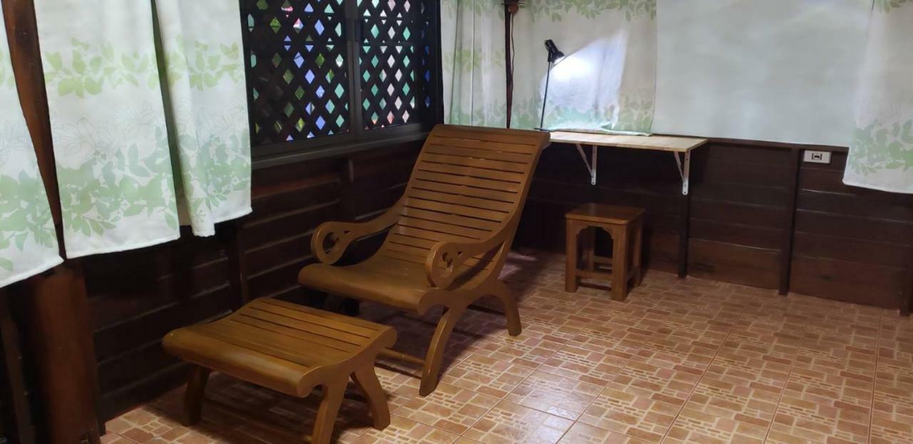 Siriwan Hostel Chiang Mai Bagian luar foto